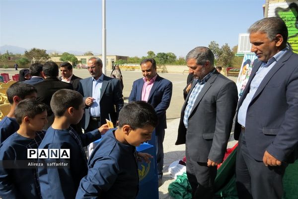 نواخته شدن زنگ  عاطفه‌ها در اردستان