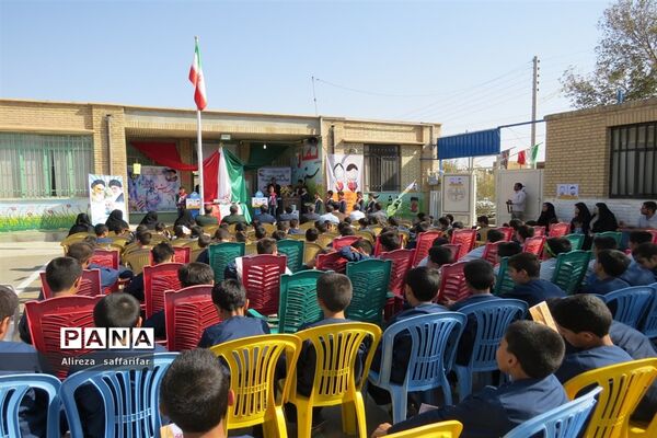نواخته شدن زنگ  عاطفه‌ها در اردستان