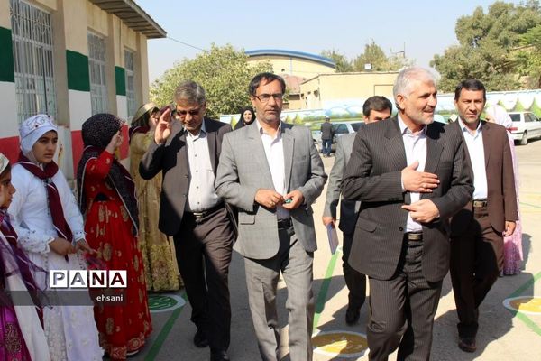 برگزاری جشن عاطفه ها در مدارس کهگیلویه  و بویراحمد