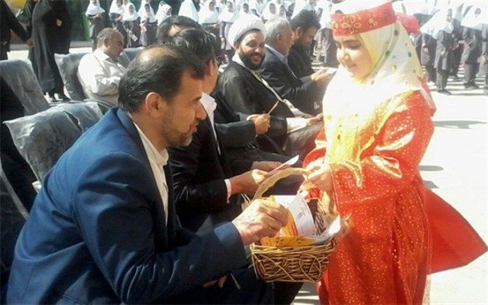 برگزاری جشن مهر عاطفه ها در فشافویه