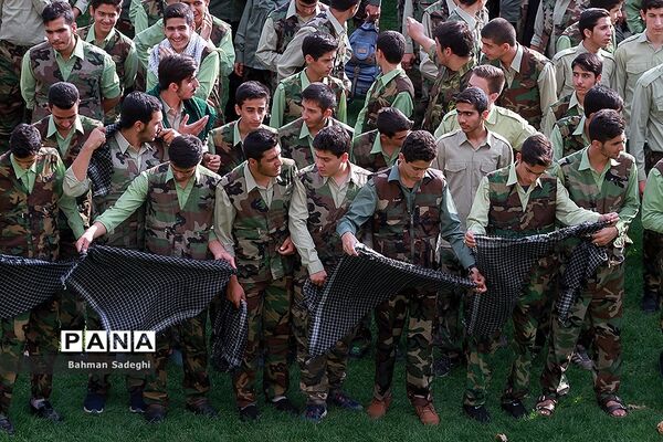 تجمع اقتدار عاشورایی فرماندهان واحدهای پیشگام بسیج دانش آموزی