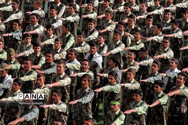 تجمع اقتدار عاشورایی فرماندهان واحدهای پیشگام بسیج دانش آموزی