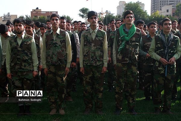 تجمع اقتدار عاشورایی فرماندهان واحدهای پیشگام بسیج دانش آموزی