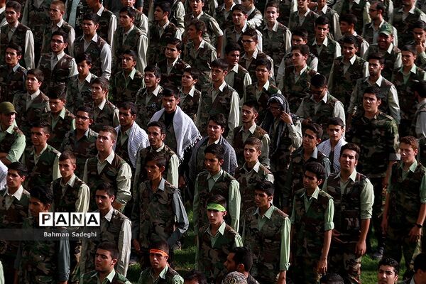 تجمع اقتدار عاشورایی فرماندهان واحدهای پیشگام بسیج دانش آموزی