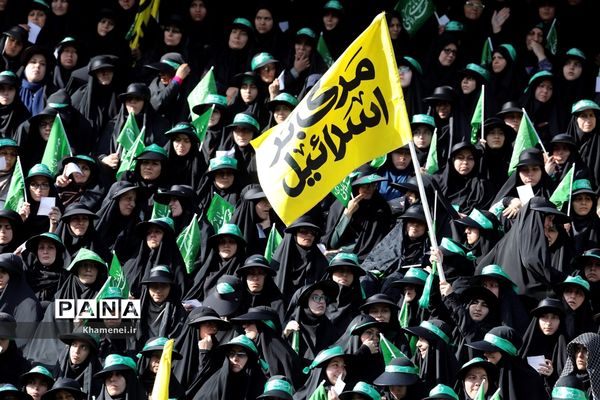 همایش بزرگ اقتدارعاشورایی بسیج و اجتماع باشکوه ده‌ها هزارنفری بسیجیان در ورزشگاه آزادی