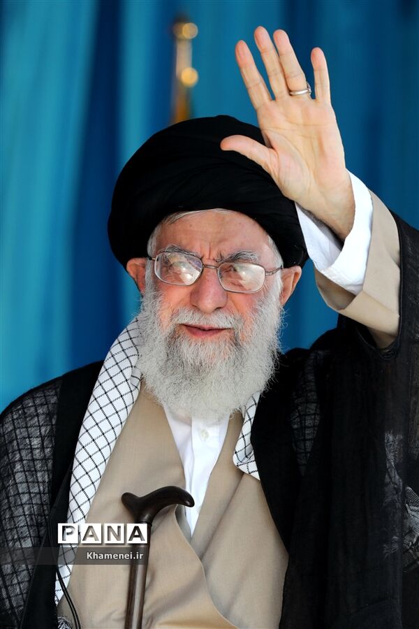 همایش بزرگ اقتدارعاشورایی بسیج و اجتماع باشکوه ده‌ها هزارنفری بسیجیان در ورزشگاه آزادی