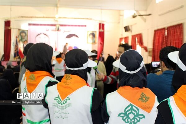 برگزاری آیین مهر عاطفه ها در ناحیه ۲ اهواز