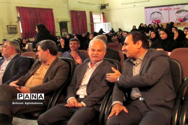 برگزاری آیین مهر عاطفه ها در ناحیه ۲ اهواز