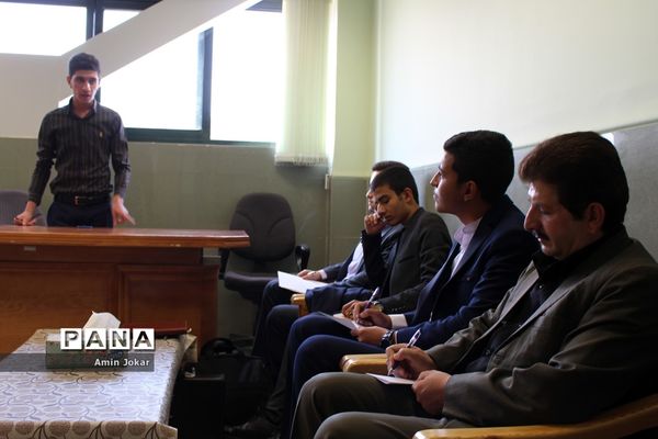 برگزاری کارگاه آموزشی فن سخن‌وری ویژه نمایندگان نهمین دوره مجلس دانش‌آموزی فارس در شیراز