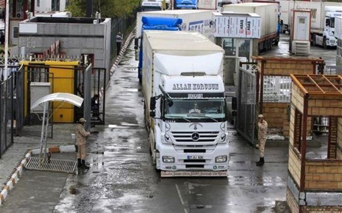 افزون بر 13 میلیون تن فرآورده دامی از طریق مرز بازرگان ترانزیت شد