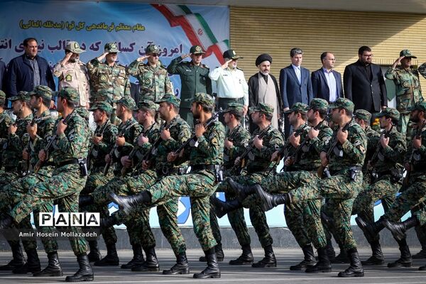 صبحگاه مشترک نیروهای مسلح به مناسبت آغاز هفته نیروی انتظامی در ارومیه