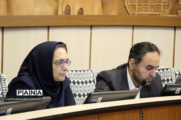 نشست خبری کمیسیون گردشگری و عمرانی شورا شهر