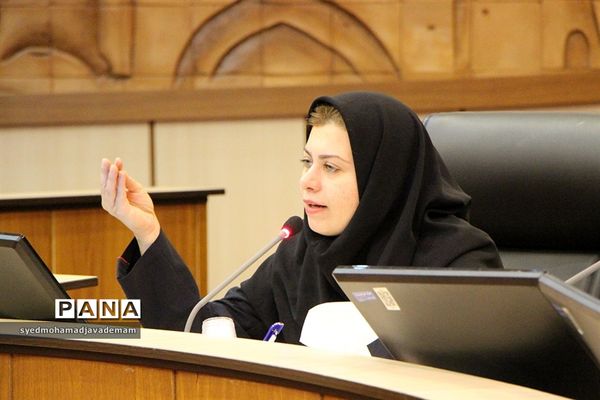 نشست خبری کمیسیون گردشگری و عمرانی شورا شهر