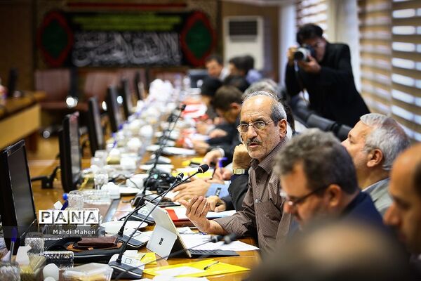 نشست صاحب نظران علوم تربیتی