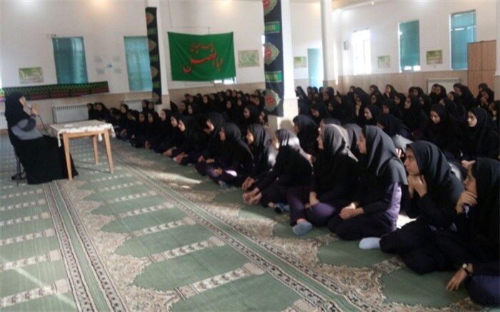 اجرای طرح "روشنا"  در دبیرستان دخترانه استعدادهای درخشان فرزانگان دوره دوم