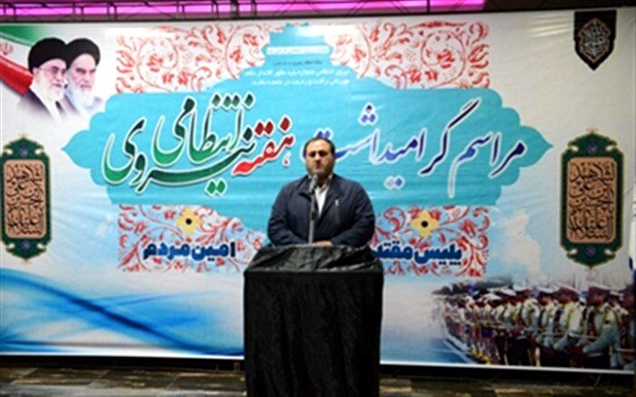 شهرداری و نیروی انتظامی دو مجموعه مردمی هستند