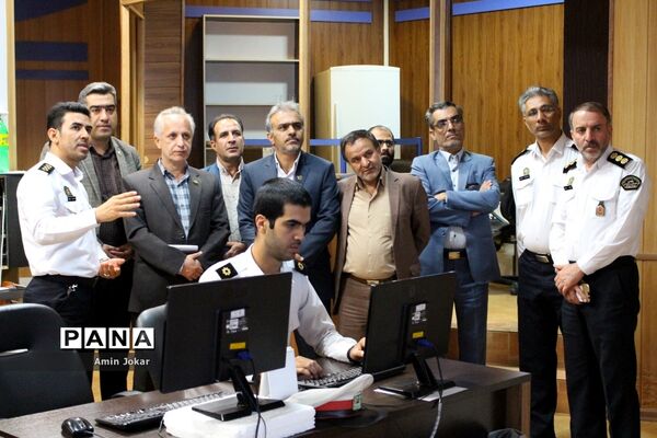 تقدیر سازمان دانش آموزی فارس از پلیس راهور استان در هفته  گرامیداشت ناجا