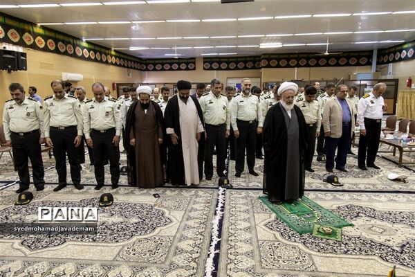 دیدار کارکنان فرماندهی انتظامی استان یزد با آیت الله ناصری‌