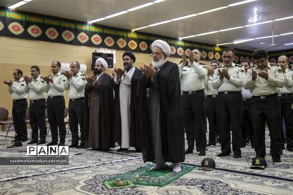 دیدار کارکنان فرماندهی انتظامی استان یزد با آیت الله ناصری‌