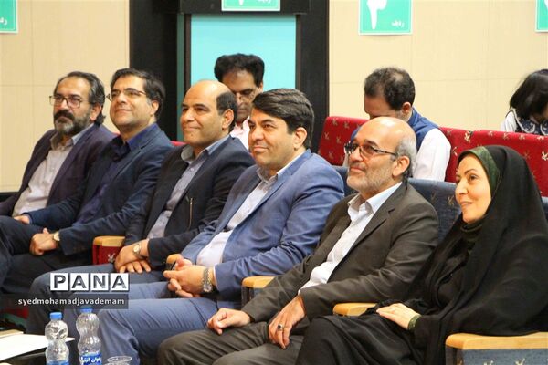 اختتامیه بیست و یکمین مرحله استانی جشنواره بین المللی قصه گویی