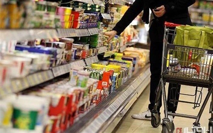 رئیس کمیسیون اقتصادی مجلس:‌ کالاهای اساسی برای مصرف تا یک سال ذخیره‌سازی شده است