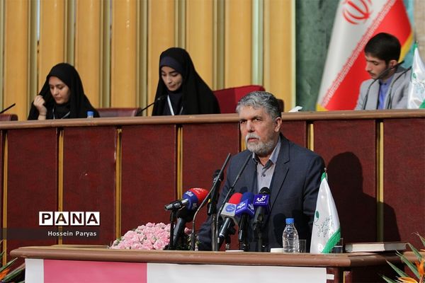 افتتاح نهمین دوره مجلس دانش آموزی