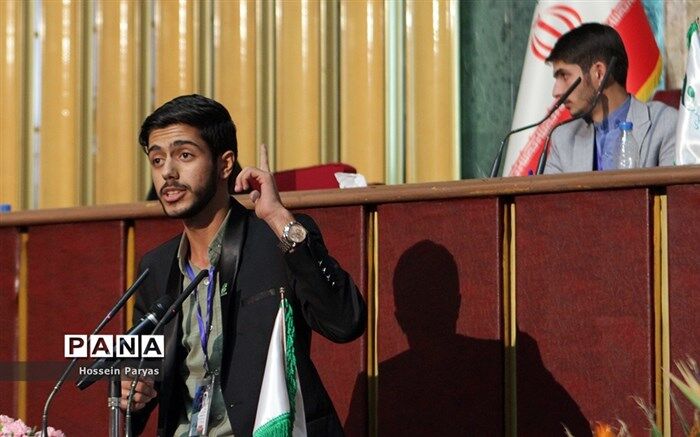 نماینده آذربایجان غربی نایب رئیس اول هیات رئیسه مجلس‌دانش آموزی  شد