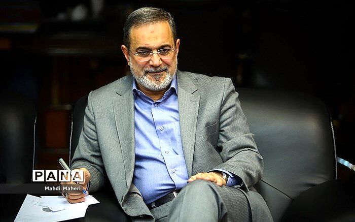 پیام وزیر آموزش‌وپرورش  به مناسبت فرارسیدن هفته بزرگداشت پیوند اولیا و مربیان