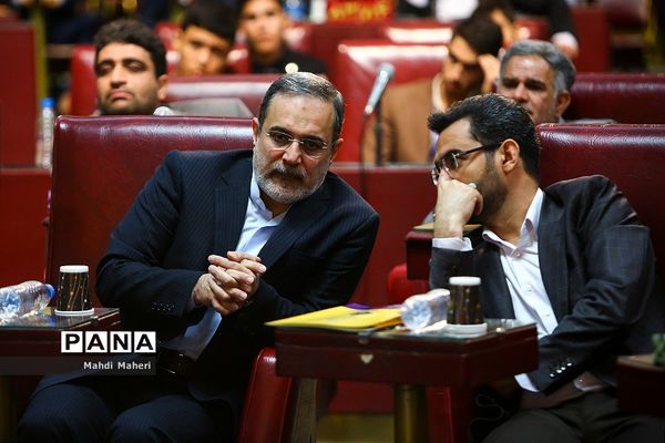 دومین روز از نخستین نشست نهمین دوره مجلس دانش‌آموزی-2