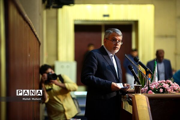 دومین روز از نخستین نشست نهمین دوره مجلس دانش‌آموزی-2