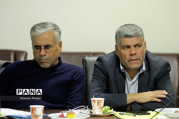 جلسه هماهنگی پایگاه های تغذیه سالم (بوفه مدارس) و جذب و ساماندهی پیشتازان