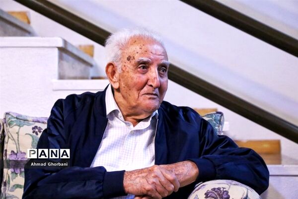 تور یک‌روزه بازدید از مدرسه مهرگان و بنیاد حریری بابل
