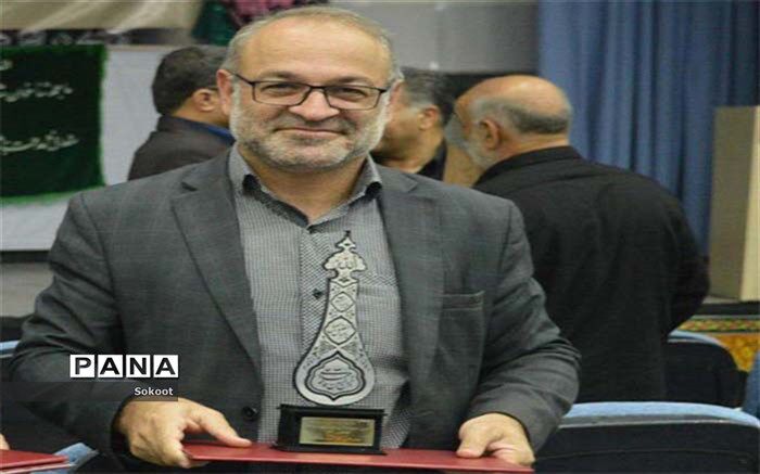 دیدگاه انسان مدارانه‌ سهراب سپهری  گسترده و فراگیر بود