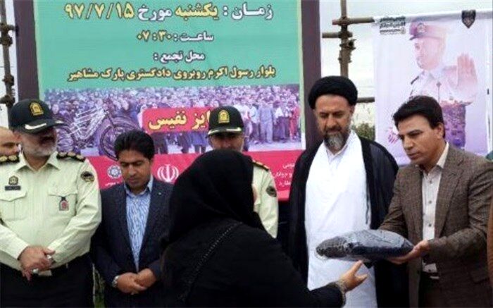 برگزاری همایش صبحگاهی  گرامیداشت هفته ناجا در ملارد
