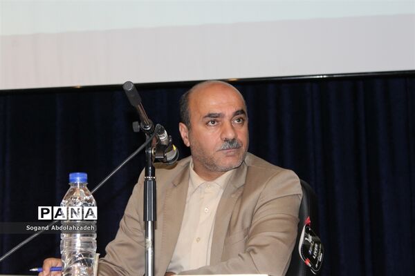 سمپوزیوم کارآمدی شورای معلمان در ساری