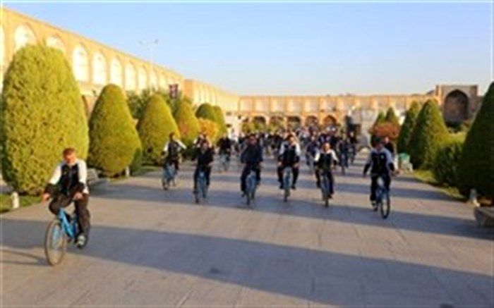 سرپرست اداره کل پست استان اصفهان خبر داد: برگزاری طرح "هر هفته هم رکابی" با حضور کارکنان اداره کل پست اصفهان