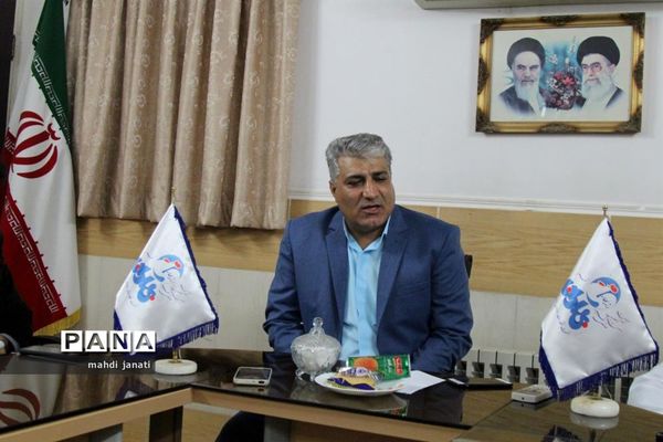 بازدید خبرنگاران از کشتارگاه صنعتی مرغ بهاران