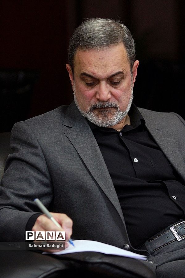 دیدار وزیر آموزش و پرورش با جمعی از نمایندگان مجلس