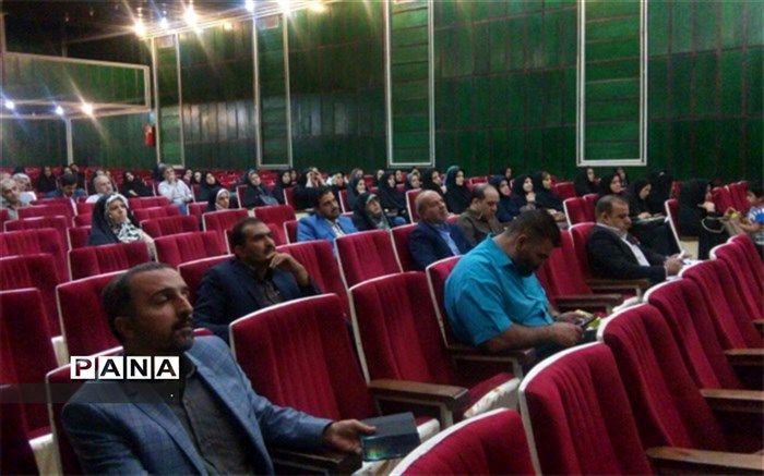 برگزاری اولین جلسه انجمن اولیا و مربیان دبیرستان دخترانه فرزانگان دکتر شاهی  یزد