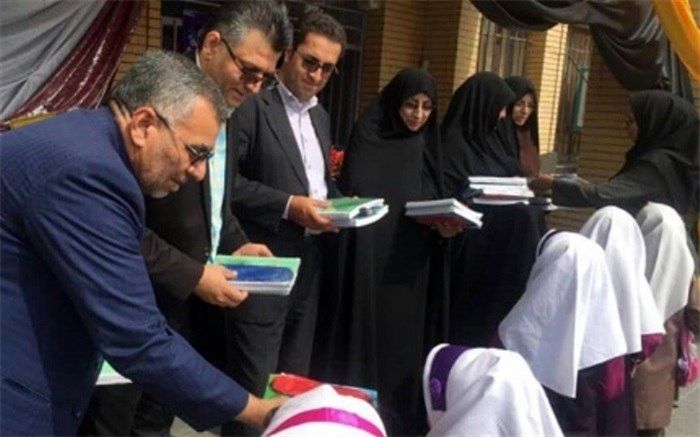 برگزاری جشن قرآن آموزی دانش آموزان اول ابتدایی در 2 هزار و 500 مدرسه استان