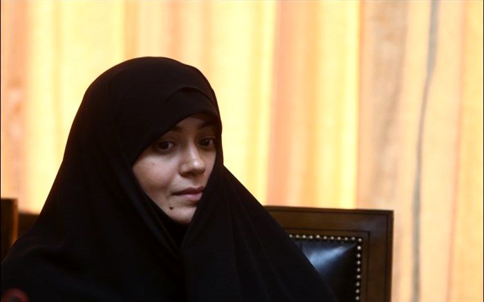 ظاهر و لباس متفاوت الهام چرخنده در یک فیلم سینمایی + عکس