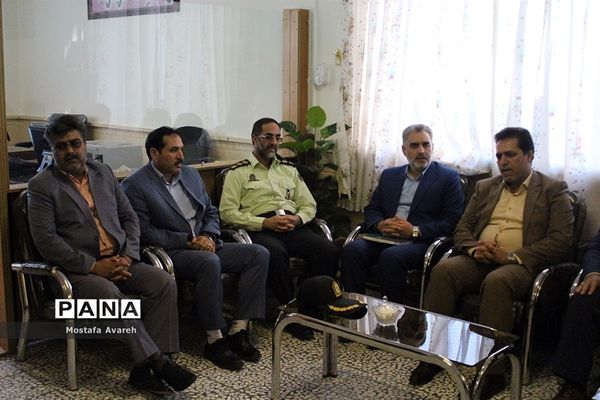 مراسم قرائت پیام مهر در دبیرستان فاطمه زهرا (س) شهرستان بیرجند
