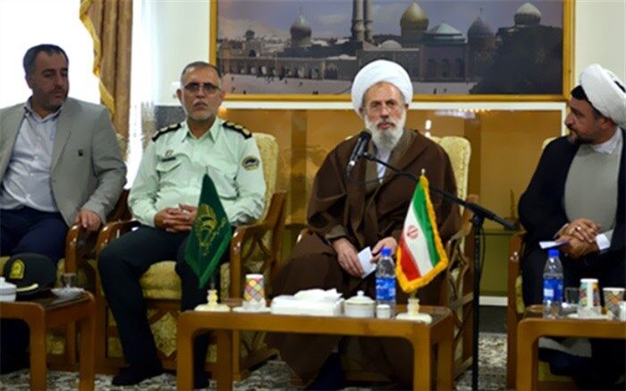 دیدار تولیت آستان مقدس حضرت عبدالعظیم حسنی(ع) با فرماندهان نظامی