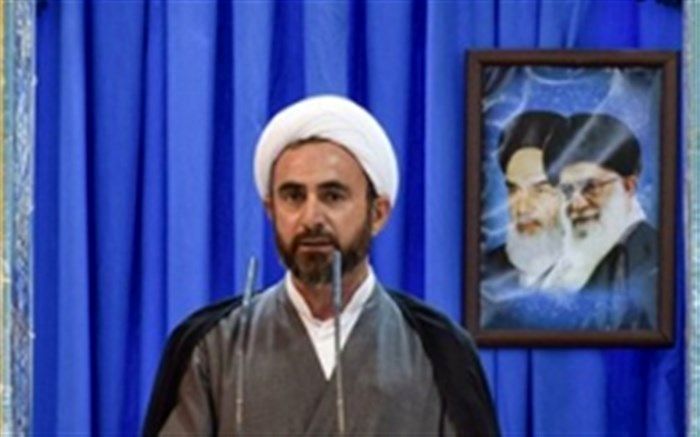 امام جمعه ایلام: اربعین به مردم سپرده شود