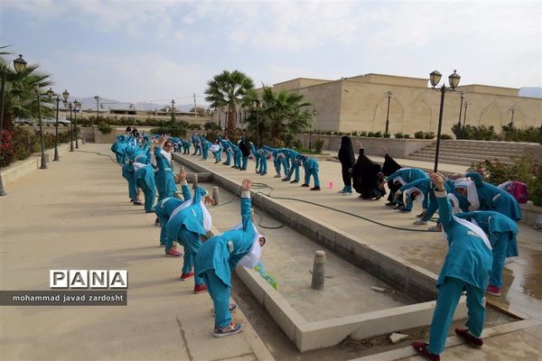 اجرای پیاده‌روی از «خانه تا مدرسه» به مناسبت هفته تربیت بدنی در نی ریز