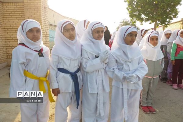 هفته تربیت بدنی  و ورزش در گله دار