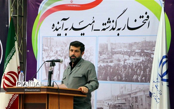 باید با برنامه‌ریزی و ایجاد امید بین مردم کاری کنیم پشتیبانی مردم از انقلاب بیشتر حفظ شود