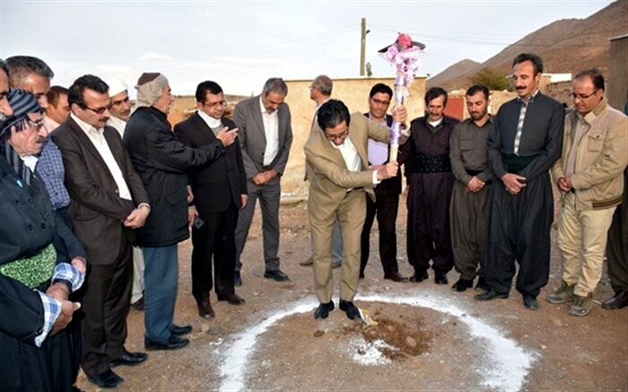 دبستان یک کلاسه خیر ساز روستای قاچیان  شهرستان دیواندره  کلنگ‌زنی شد