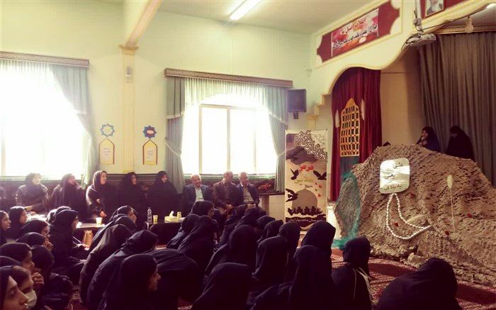 پاسداشت یاد ، نام شهدا و انسجام داخلی مهمترین عامل  ایستادگی در برابر دشمنان است