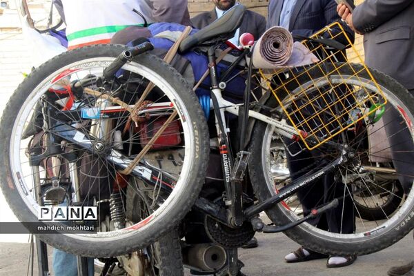 رکوردار کشوری و جهانی با دوچرخه عازم پیاده روی اربعین شد